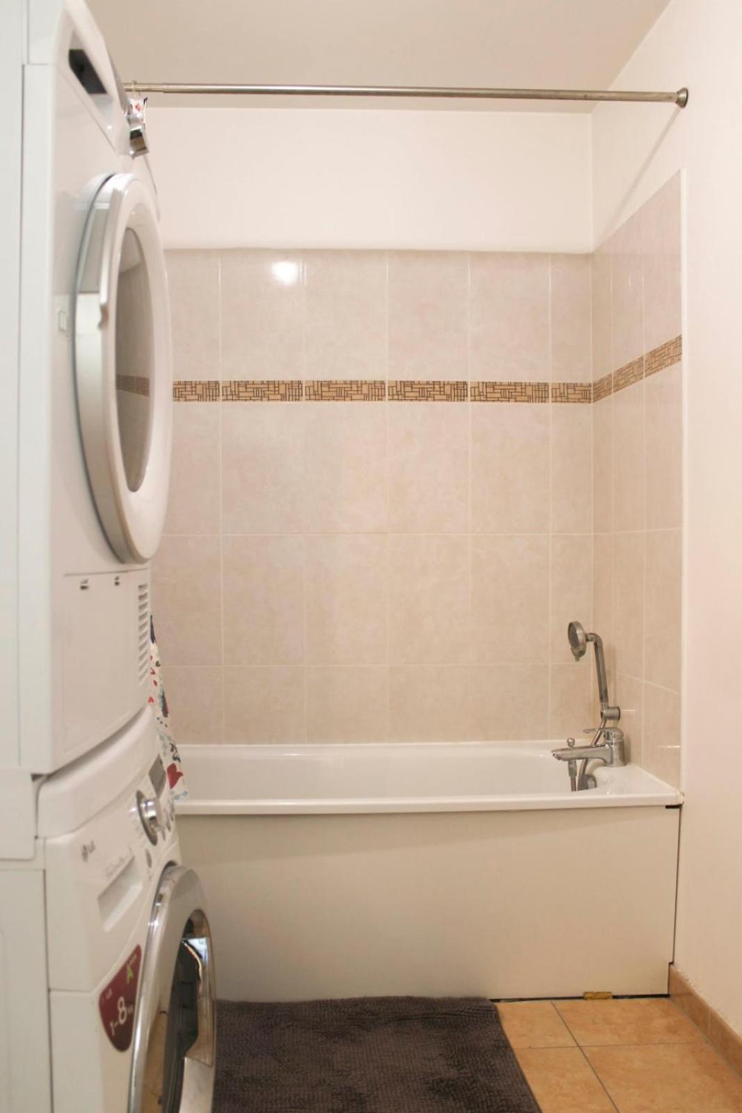 3-Rooms Apartment With Wifi And Balcony Saint-Denis  Exteriör bild